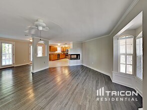 5560 Waneta Pl in Sarasota, FL - Building Photo - Building Photo
