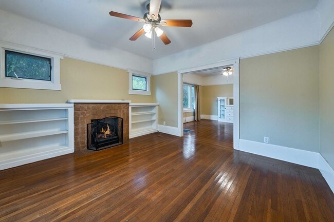2730 T St in Sacramento, CA - Building Photo - Building Photo