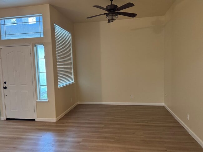 5941 Moss Creek Ct in Rocklin, CA - Building Photo - Building Photo