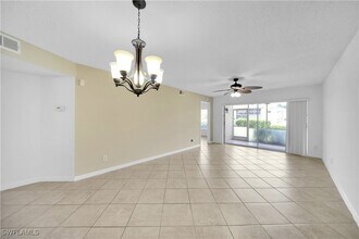600 Squire Cir in Naples, FL - Building Photo - Building Photo