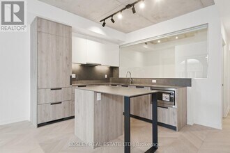 761 Queen St E in Toronto, ON - Building Photo - Building Photo