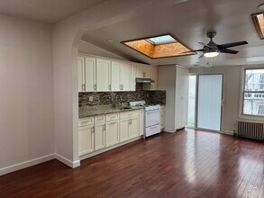 289A Cooper St, Unit #2 in Brooklyn, NY - Building Photo - Building Photo