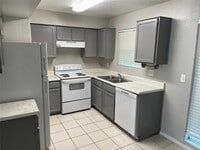 12910 Ashford Point Dr photo'