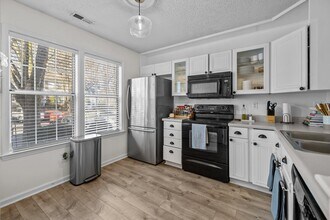 1258 Maple Shade Ln in Charlotte, NC - Building Photo - Building Photo