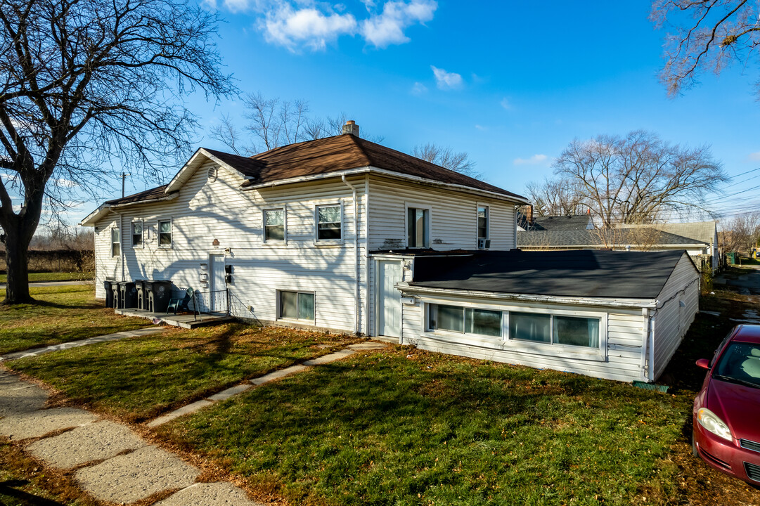 Ecorse Apartments in Ecorse, MI - Building Photo