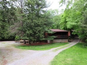 830 Warrendale Bayne Rd in Wexford, PA - Building Photo - Building Photo