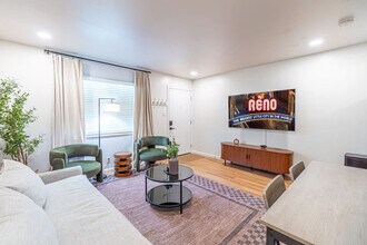 734 Vine St in Reno, NV - Building Photo - Building Photo