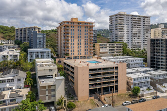 Maunaihi Terrace in Honolulu, HI - Building Photo - Building Photo