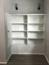 831 NE Holland St, Unit B in Portland, OR - Foto de edificio - Building Photo