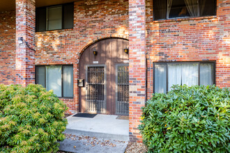 2517 NE Hancock St in Portland, OR - Building Photo - Building Photo