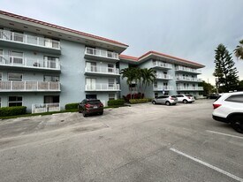 405 S Pine Island Rd, Unit 212