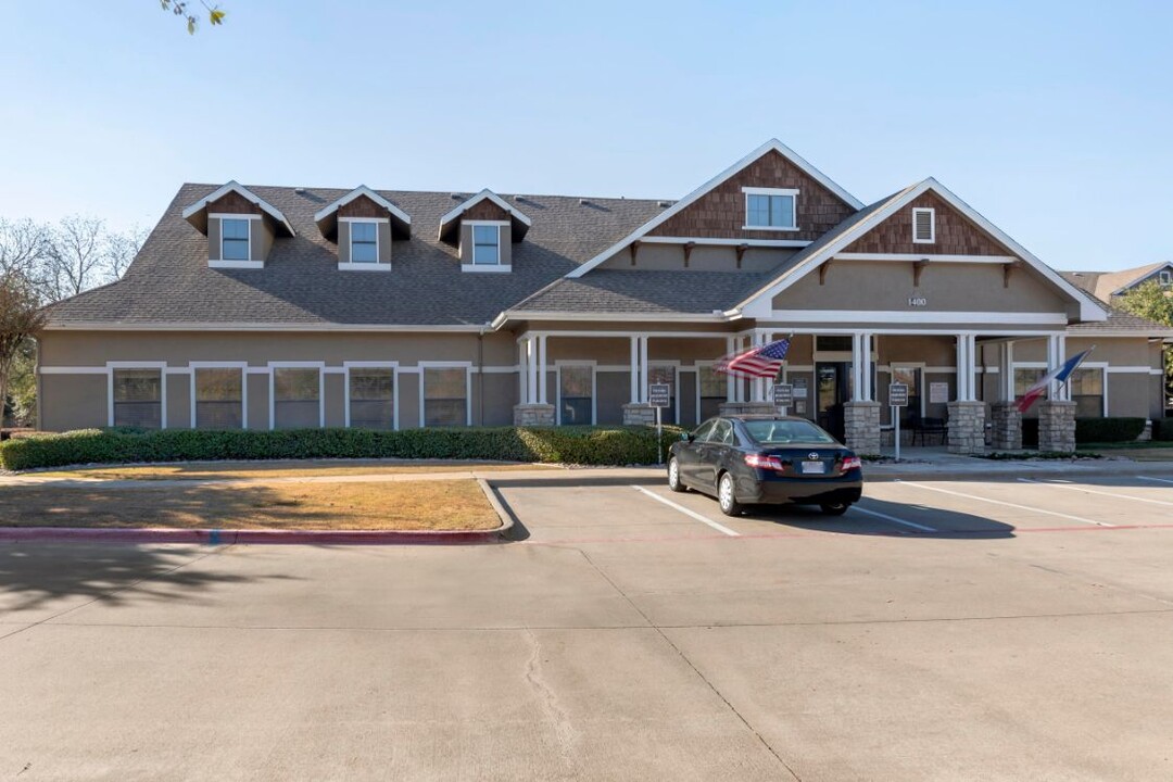 Sequoia Park Apartments in Denton, TX - Foto de edificio