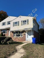 215217-217 Meade St in York, PA - Building Photo