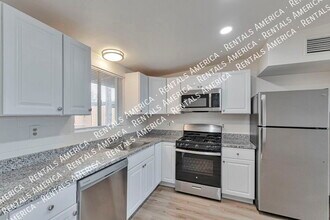 3042 N Sparkman Blvd in Tucson, AZ - Building Photo - Building Photo
