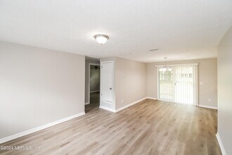 8326 Santman Ct in Jacksonville, FL - Building Photo - Building Photo