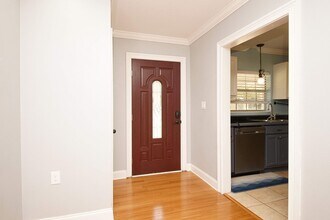 1016 Pine Lake Dr in Niceville, FL - Building Photo - Building Photo