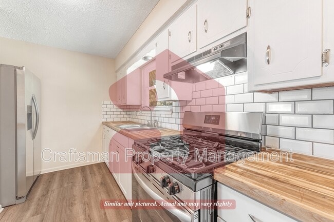 property at 409 S Cleveland St