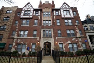 661 W Wrightwood Ave in Chicago, IL - Building Photo