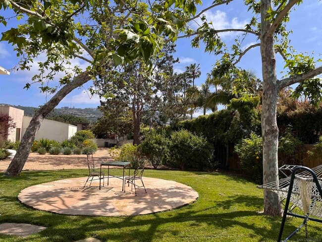 2330 Calle Del Oro in San Diego, CA - Building Photo - Building Photo