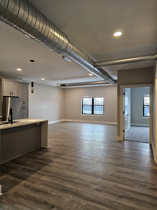 5827 Broadway St, Unit 203 in Lancaster, NY - Building Photo - Building Photo