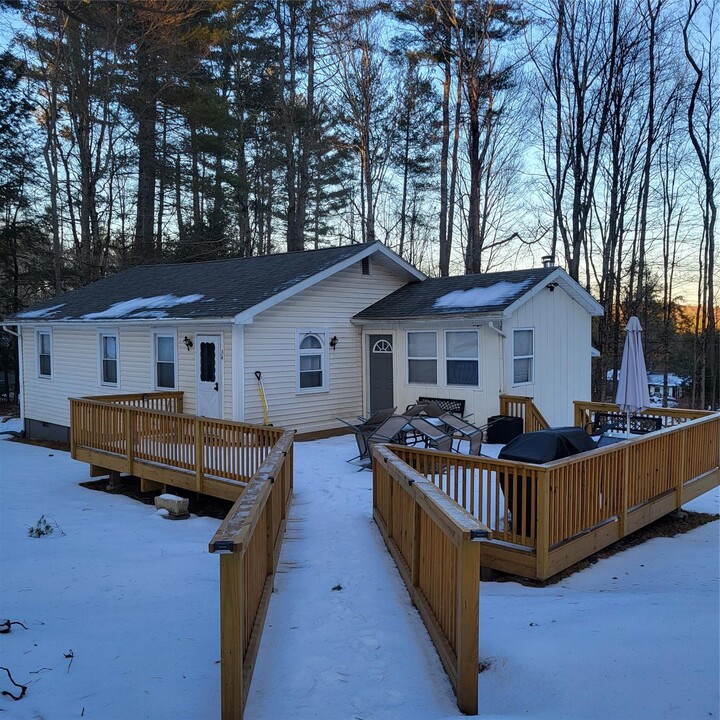 34 Pocahontas Trail in Bethel, NY - Building Photo