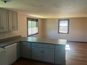 70 Lane Rd in Chichester, NH - Building Photo - Building Photo