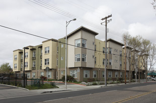 Estabrook Place Apartments