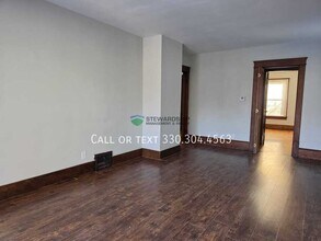 1014 Berwin St in Akron, OH - Building Photo - Building Photo