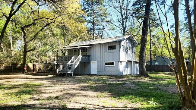 5816 Pinehurst Dr in Montgomery, TX - Building Photo - Building Photo