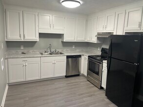 290 Timothy Rd in Athens, GA - Building Photo - Building Photo