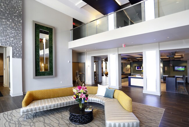 Depot at Nickel Plate in Fishers, IN - Foto de edificio - Interior Photo