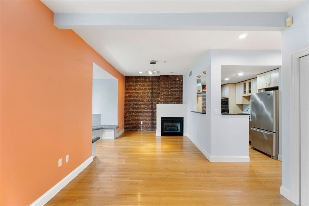 39 Worcester Square in Boston, MA - Building Photo