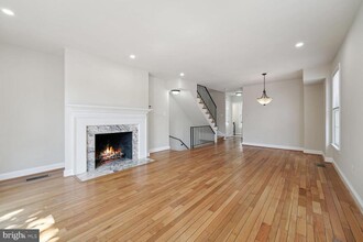 2522 Queen Annes Ln NW in Washington, DC - Building Photo - Building Photo