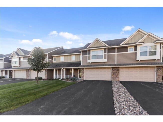 1116 Station Trl in Eagan, MN - Building Photo - Building Photo