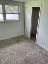 105 E Glendale St in Manito, IL - Building Photo - Building Photo