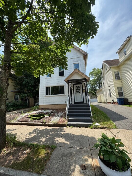 86 Dorman St in New Haven, CT - Building Photo