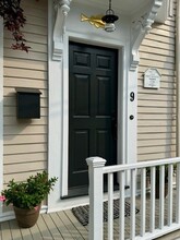 9 Tucker St in Marblehead, MA - Foto de edificio - Building Photo