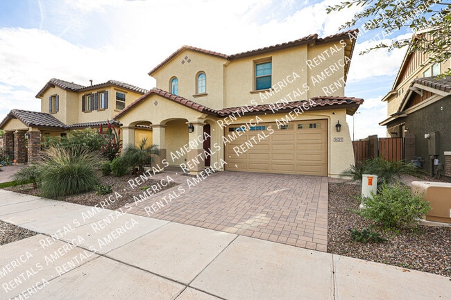 16215 W Camino de Oro in Surprise, AZ - Foto de edificio - Building Photo