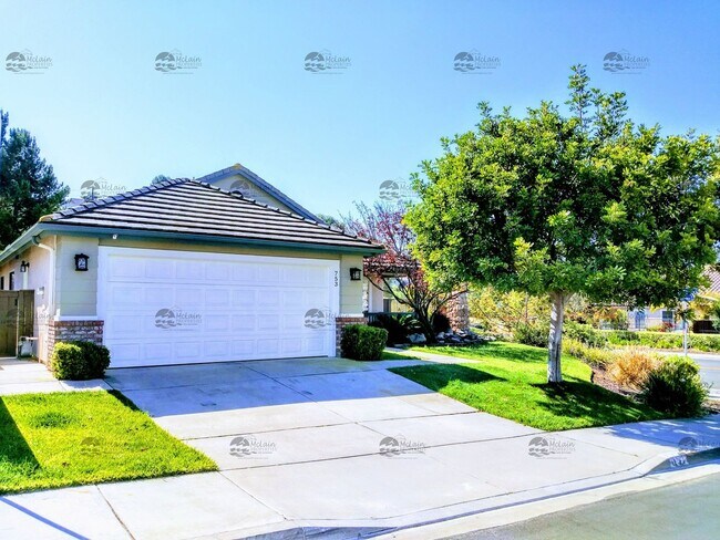 753 Pebble Beach Dr in San Marcos, CA - Building Photo - Building Photo