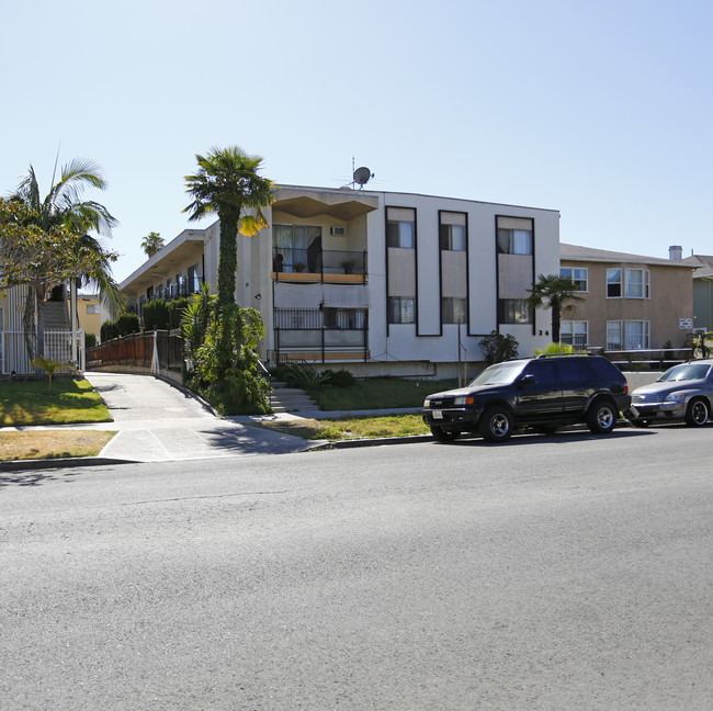 344 S Serrano Ave in Los Angeles, CA - Foto de edificio - Building Photo