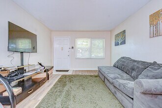 5155 9th Ave N in St. Petersburg, FL - Building Photo - Building Photo