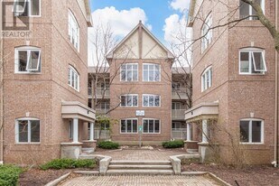 85 Bristol Rd E in Mississauga, ON - Building Photo