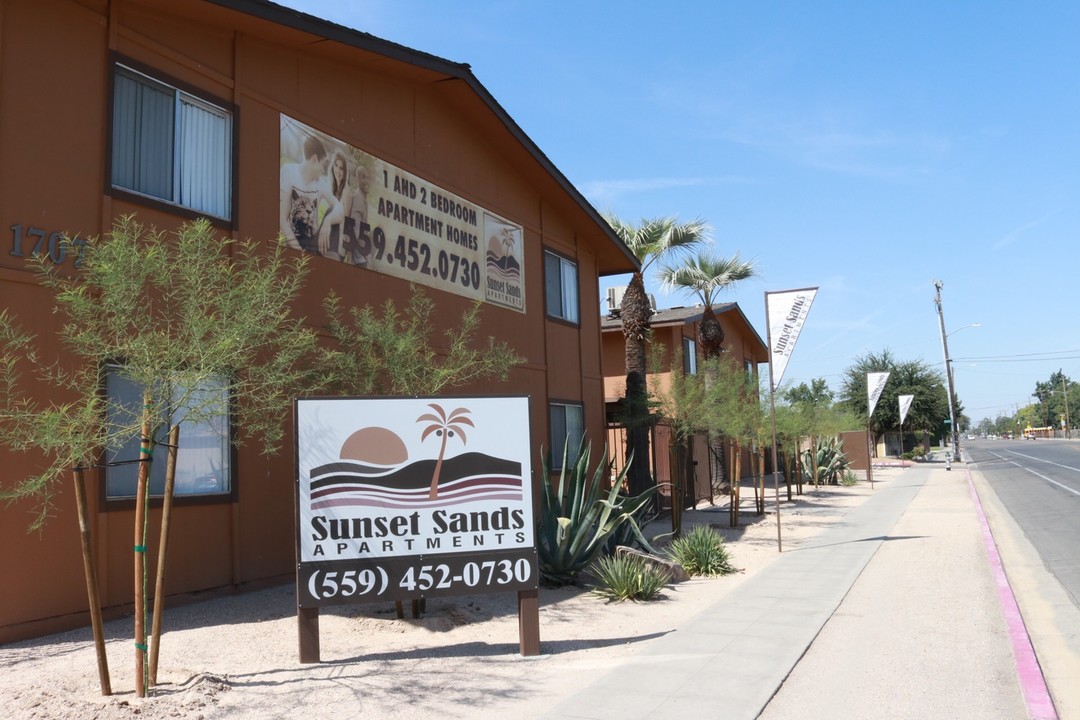 Sunset Sands in Fresno, CA - Foto de edificio