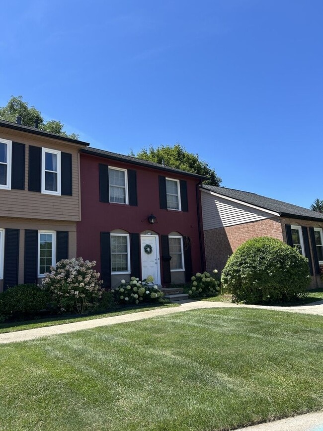 property at 3297 Bolgos Cir