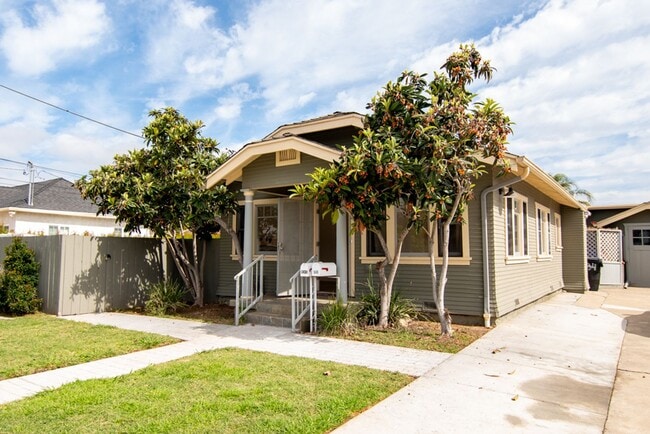 property at 5434 Adams Ave