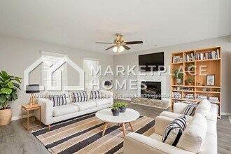 416 Sandburg Dr in Clarksville, TN - Building Photo - Building Photo