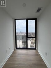 86 Dundas St E in Mississauga, ON - Building Photo - Building Photo