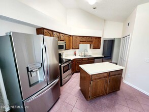 3910 Karissa Ann Pl E in Jacksonville, FL - Building Photo - Building Photo