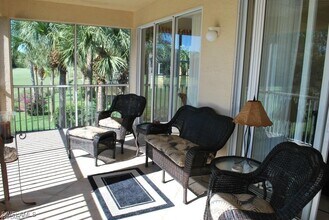 1585 Winding Oaks Way in Naples, FL - Building Photo - Building Photo