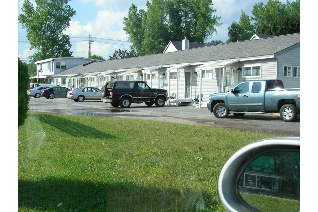 390 Margaret St in Plattsburgh, NY - Building Photo - Building Photo